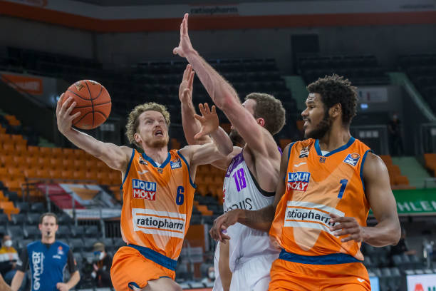 用简短却真 用简短却真