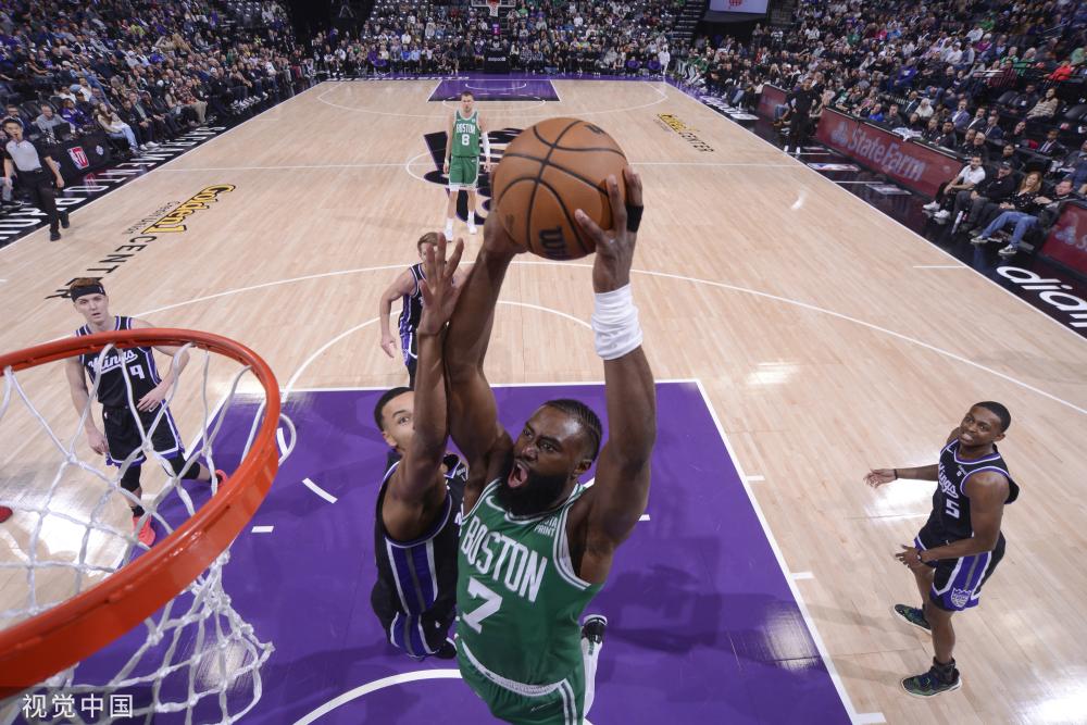 三月队内正 三月队内正